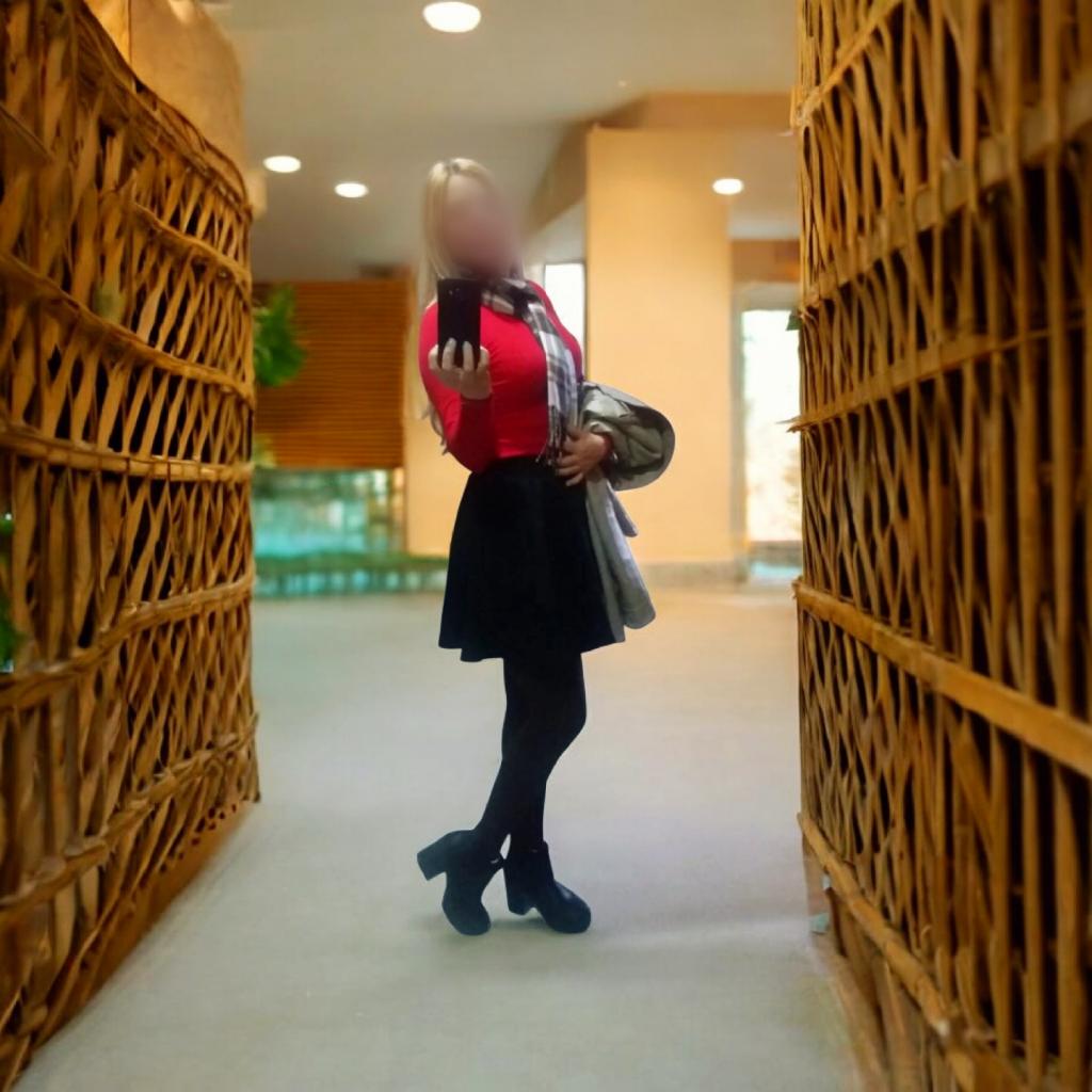 674801210: Chica busca chico en Murcia