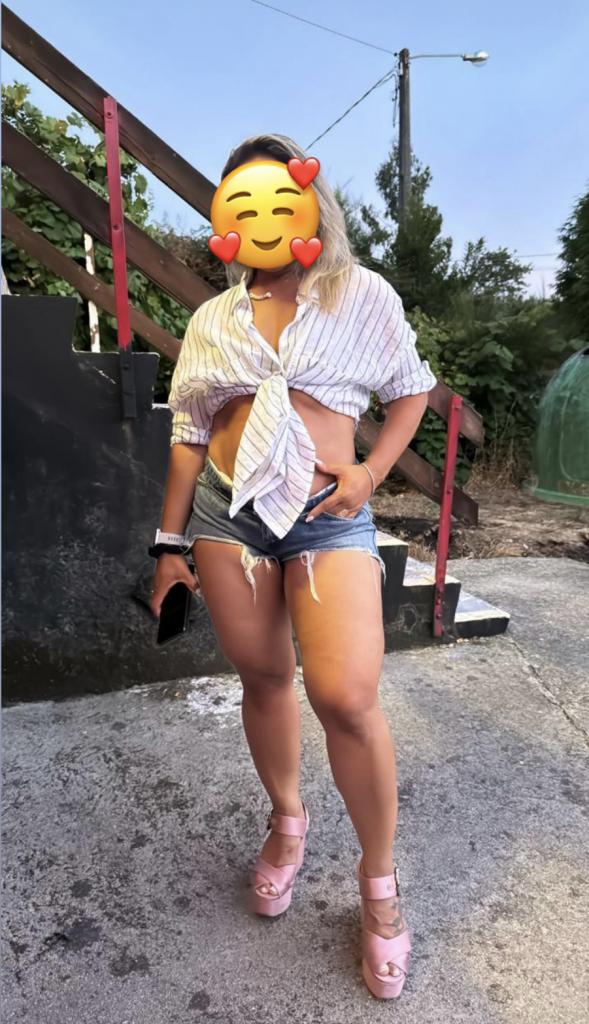 614951774: Chica busca chico en La Coruña