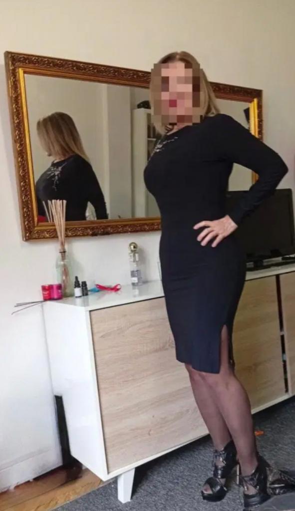 722445018: Chica busca chico en Orense