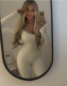 662297616: Chica busca chico en Tenerife