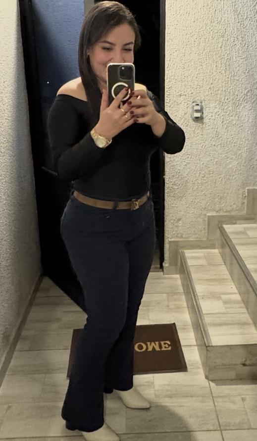 642385604: Chica busca chico en León