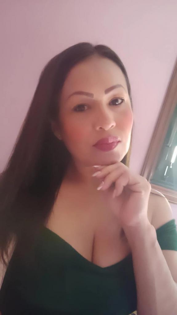 614602528: Chica busca chico en Pontevedra