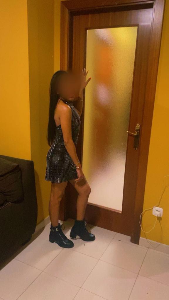 613267501: Chica busca chico en Lérida