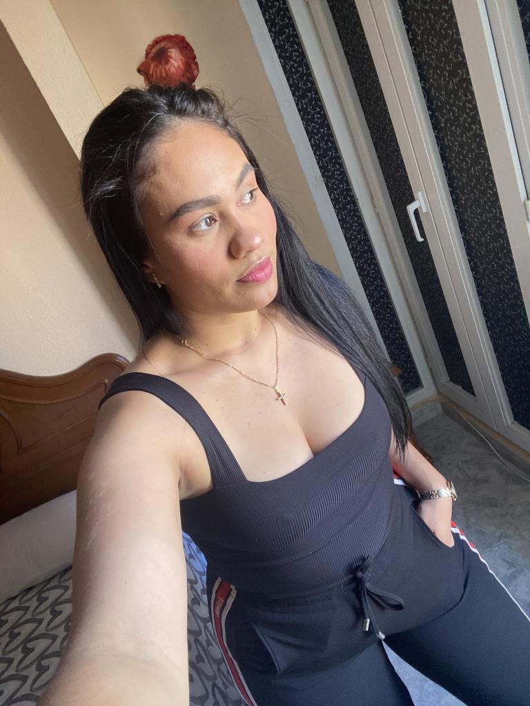 641380311: Chica busca chico en La Coruña