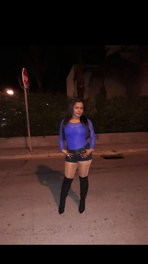 643039082: Chica busca chico en Cádiz
