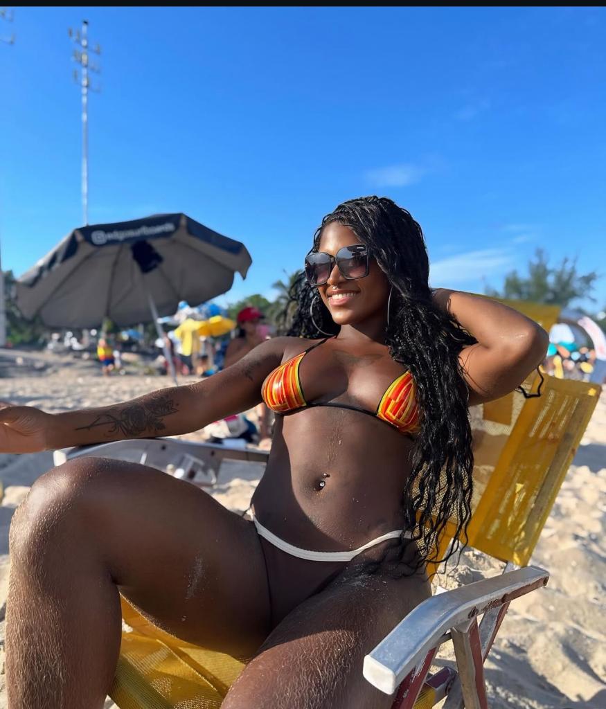 Chica busca chico en Almería: 