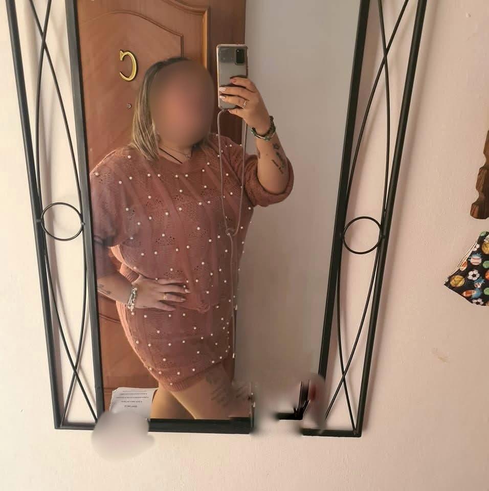 642367798: Chica busca chico en Sevilla