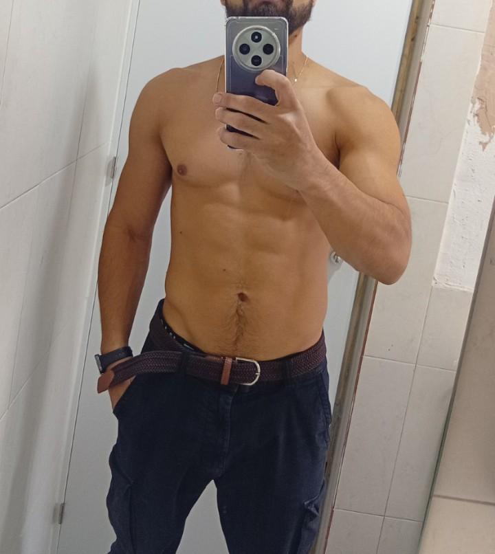 614643804: Chico busca chica en Madrid