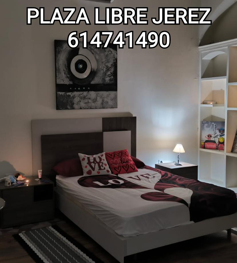 Chica busca chico en Cádiz: 