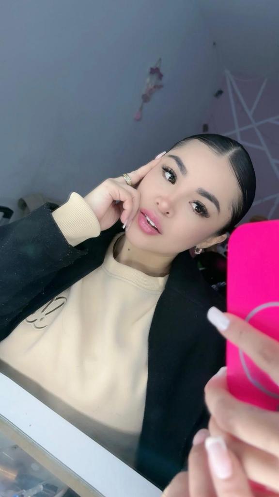 Chica busca chico en Granada: 