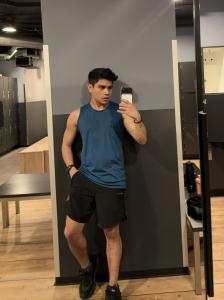 692543750: Chico busca chica en Barcelona