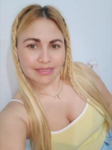 614733210: Chica busca chico en Tarragona