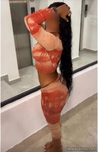 667590915: Chica busca chico en Barcelona