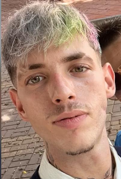 Chico busca chica en Málaga: 