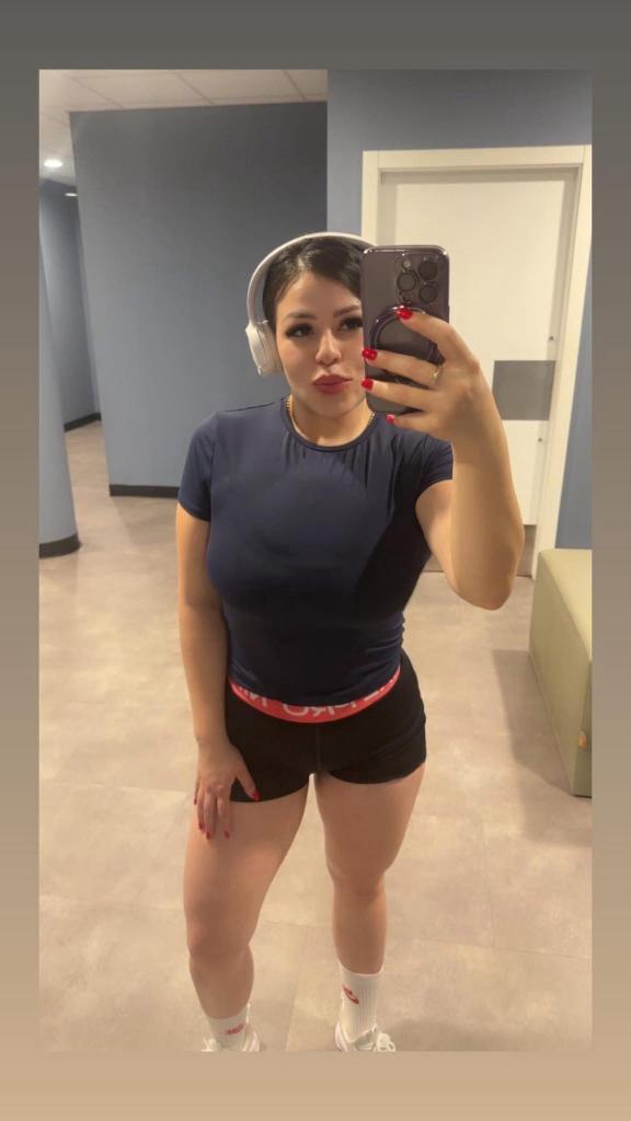 Chica busca chico en Granada: 