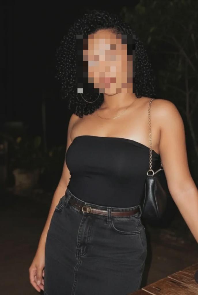 672293926: Chica busca chico en Sevilla