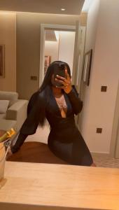 613325986: Chica busca chico en Barcelona