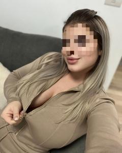 643849977: Chica busca chico en Barcelona