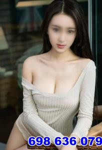 698636079: Chica busca chico en Barcelona