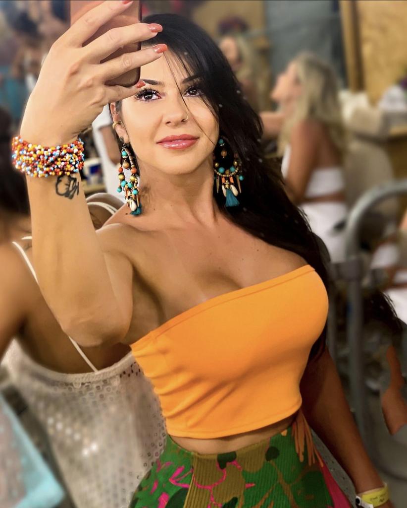 643550582: Chica busca chico en Murcia