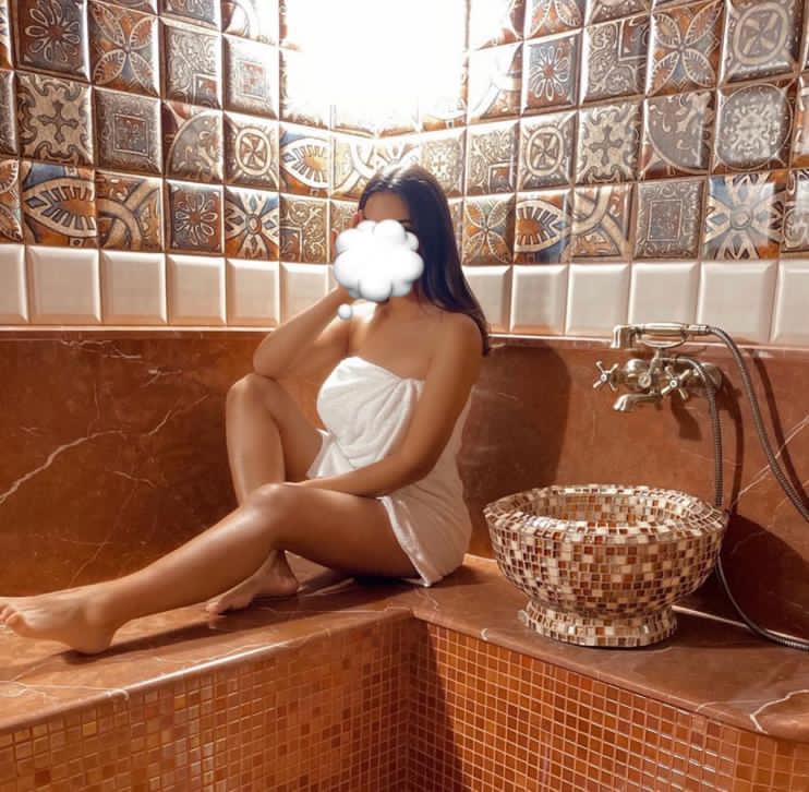 649314376: Chica busca chico en La Coruña