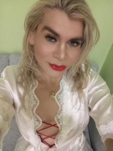 613815787: Chica busca chico en Málaga