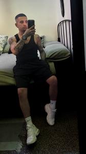 618794260: Chico busca chica en Barcelona