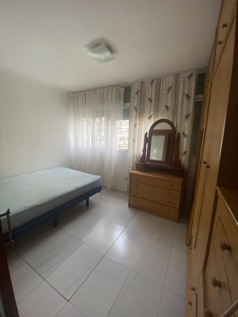 643954161:  en Cádiz