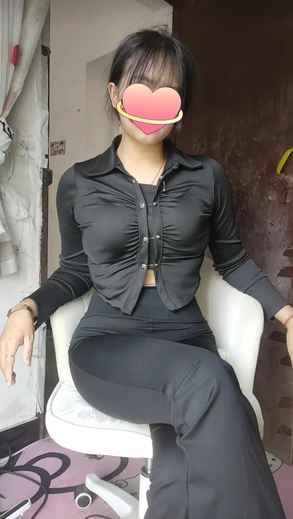 640018629: Chica busca chico en Navarra