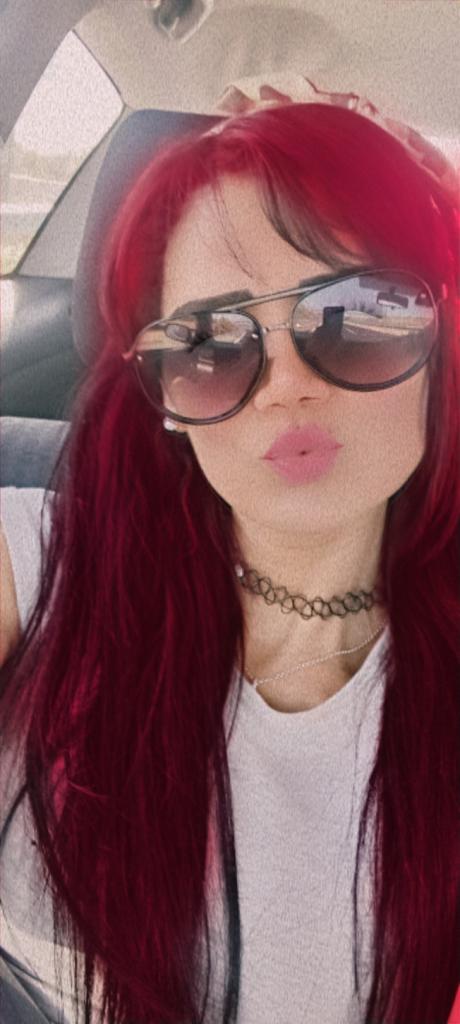 Chica busca chico en Valencia: Chica busca chico