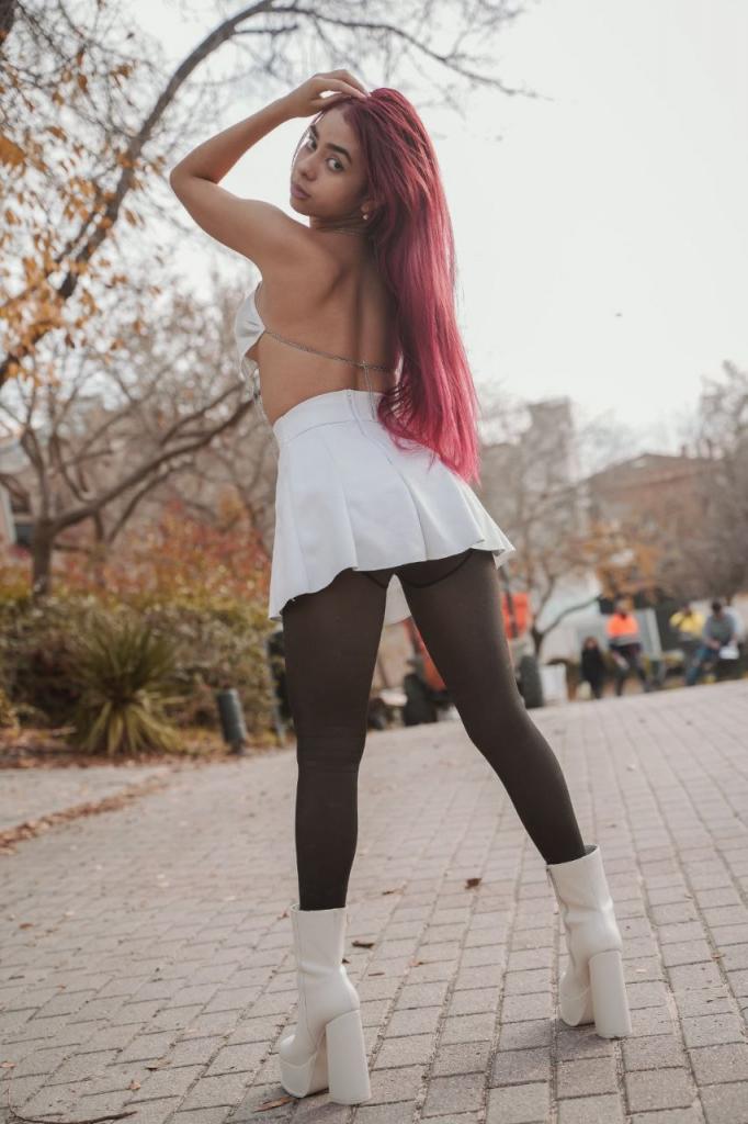 602663586: Chica busca chico en Madrid