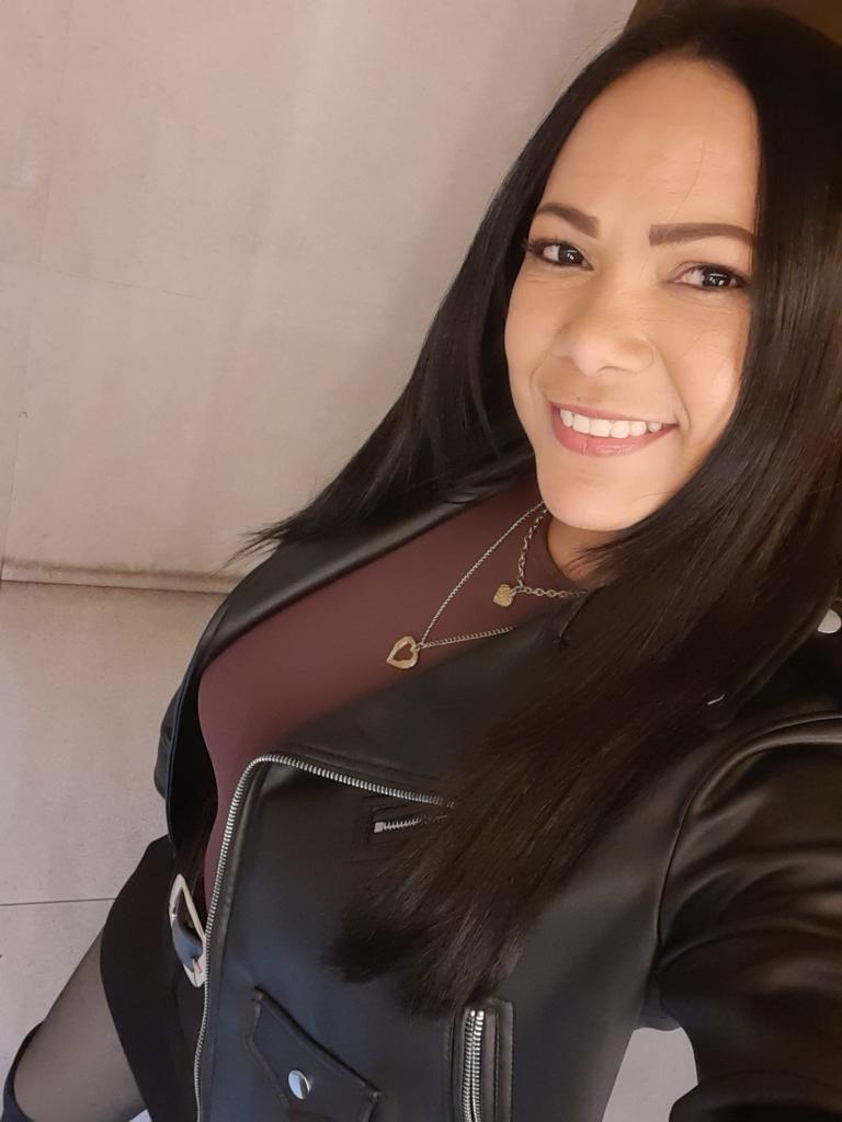 600814455: Chica busca chico en Zaragoza