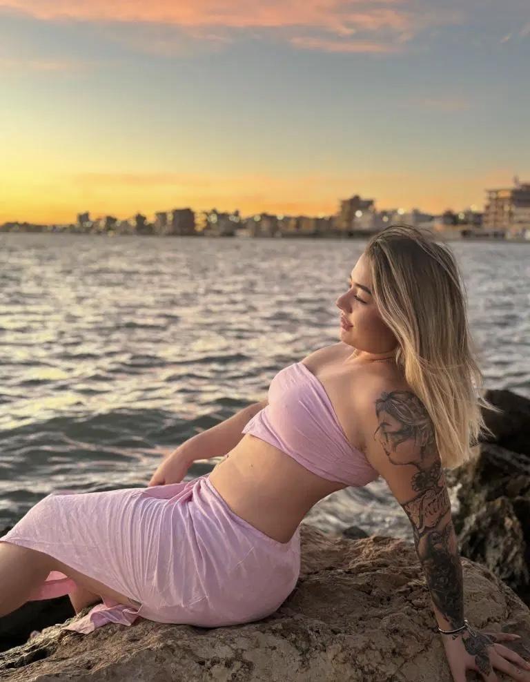 Chica busca chico en La Coruña: 