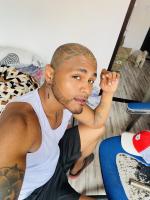 669065917: Chico busca chica en Barcelona