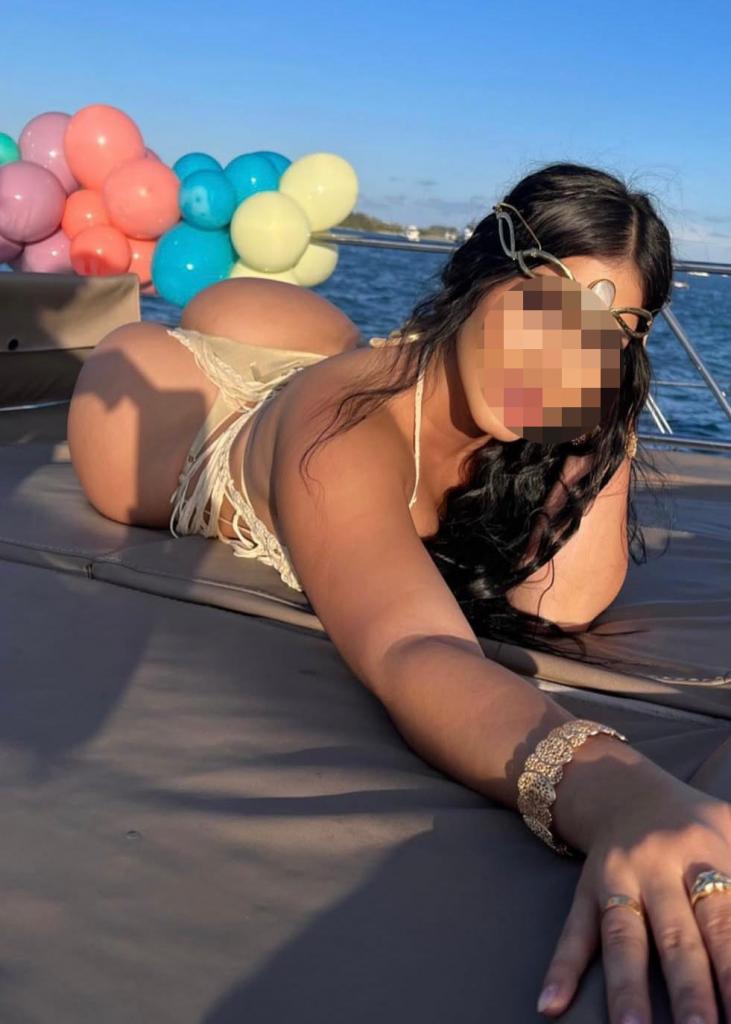 644551866: Chica busca chico en Málaga