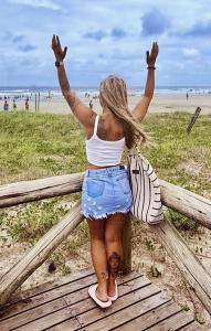 642594393: Chica busca chico en La Coruña