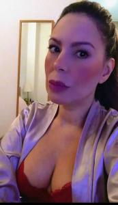 617995813: Chica busca chico en Madrid