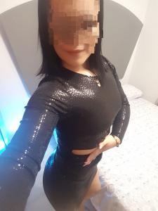 624365795: Chica busca chico en Madrid