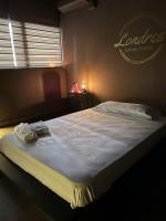 666954109: Chica busca chico en Barcelona