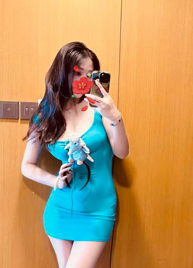 691593114: Chica busca chico en Barcelona