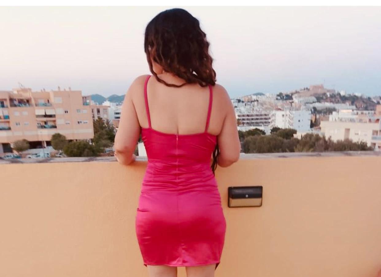 671904486: Chica busca chico en Barcelona