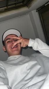 605285794: Chico busca chica en Guadalajara