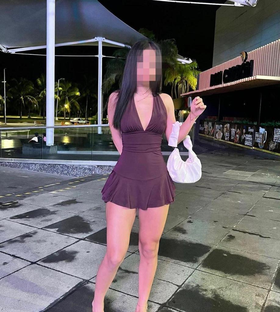 631014836: Chica busca chico en Málaga