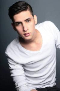 607589451: Chico busca chica en Valladolid