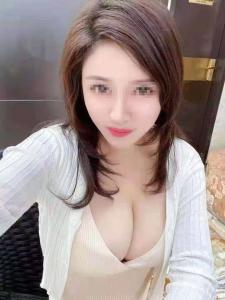 658833939: Chica busca chico en Madrid