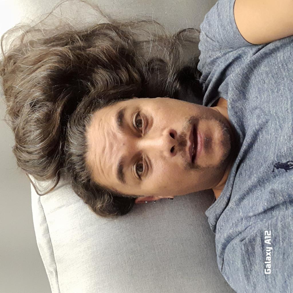 643615268: Chico busca chica en Murcia