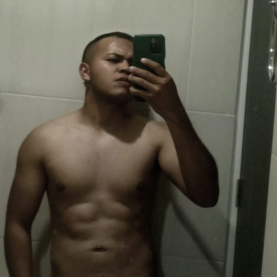 Chico busca chica en Sevilla: 