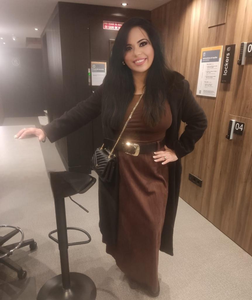 634644959: Chica busca chico en Cantabria