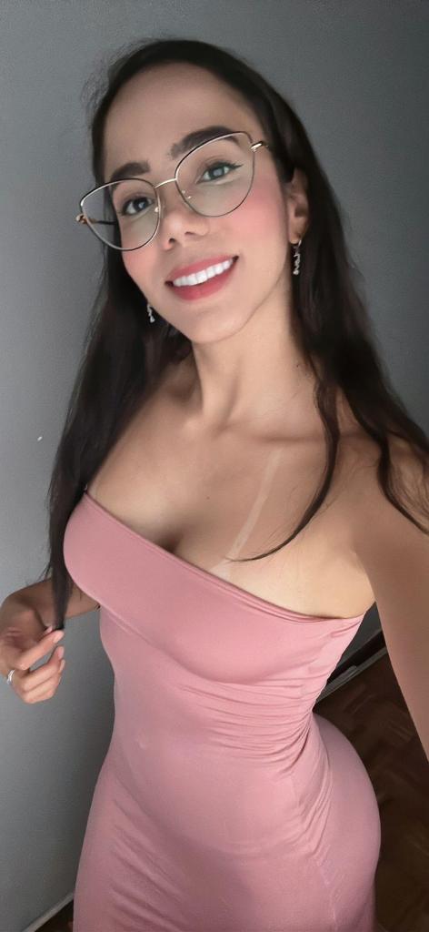 631029391: Chica busca chico en La Coruña