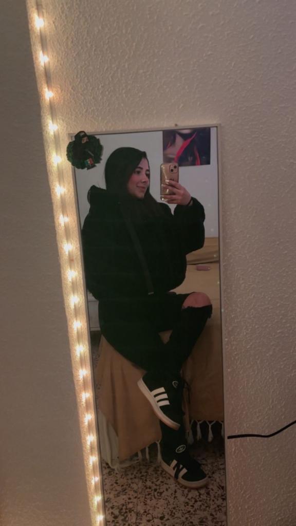 607140461: Chica busca chico en Murcia